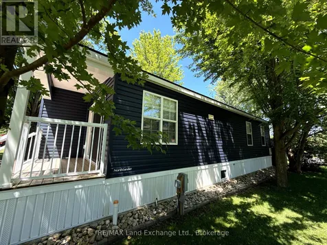 13 Southline Avenue Huron-kinloss ON N2Z 2X5