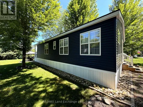 13 Southline Avenue Huron-kinloss ON N2Z 2X5