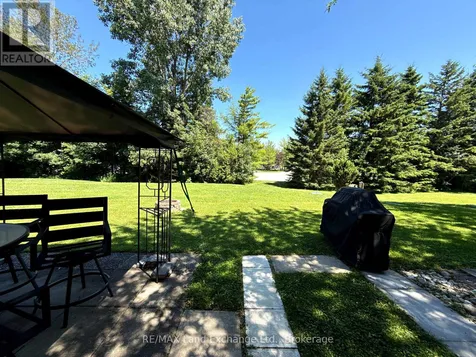 13 Southline Avenue Huron-kinloss ON N2Z 2X5