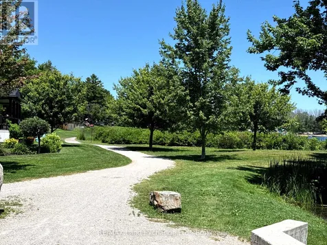 13 Southline Avenue Huron-kinloss ON N2Z 2X5