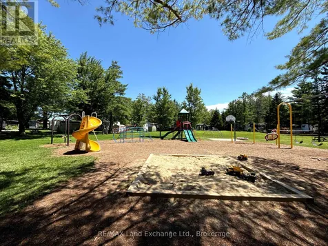 13 Southline Avenue Huron-kinloss ON N2Z 2X5