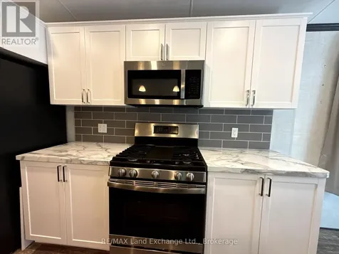 13 Southline Avenue Huron-kinloss ON N2Z 2X5