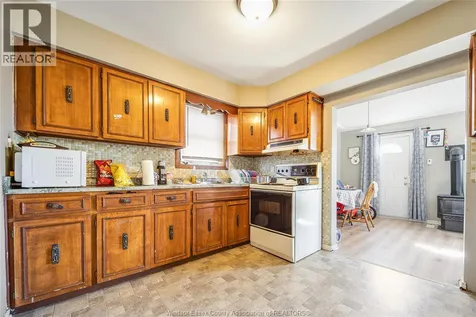 1249 Marentette Avenue Windsor ON N8X 4C7