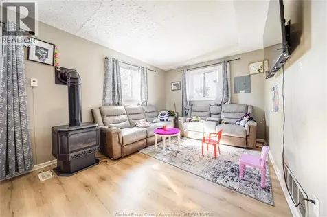 1249 Marentette Avenue Windsor ON N8X 4C7