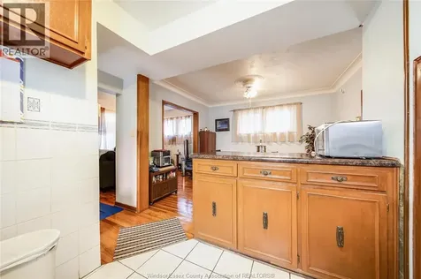 1249 Marentette Avenue Windsor ON N8X 4C7