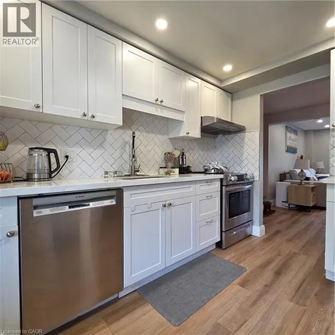 158 Newbury Drive Kitchener ON N2N 2N8