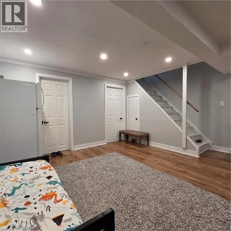 158 Newbury Drive Kitchener ON N2N 2N8