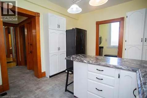 162 Grand River Street North Paris ON N3L 2M6