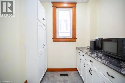 162 Grand River Street North Paris ON N3L 2M6