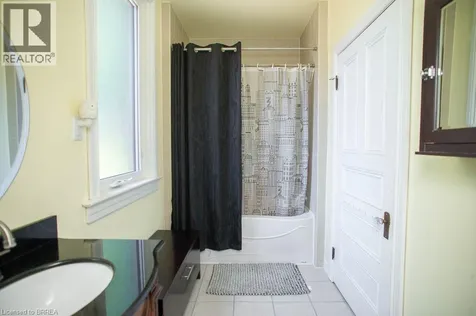 162 Grand River Street North Paris ON N3L 2M6
