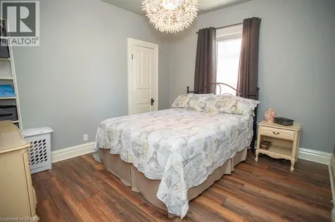 162 Grand River Street North Paris ON N3L 2M6
