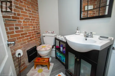 162 Grand River Street North Paris ON N3L 2M6