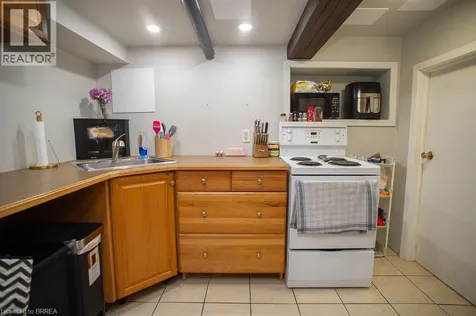 162 Grand River Street North Paris ON N3L 2M6