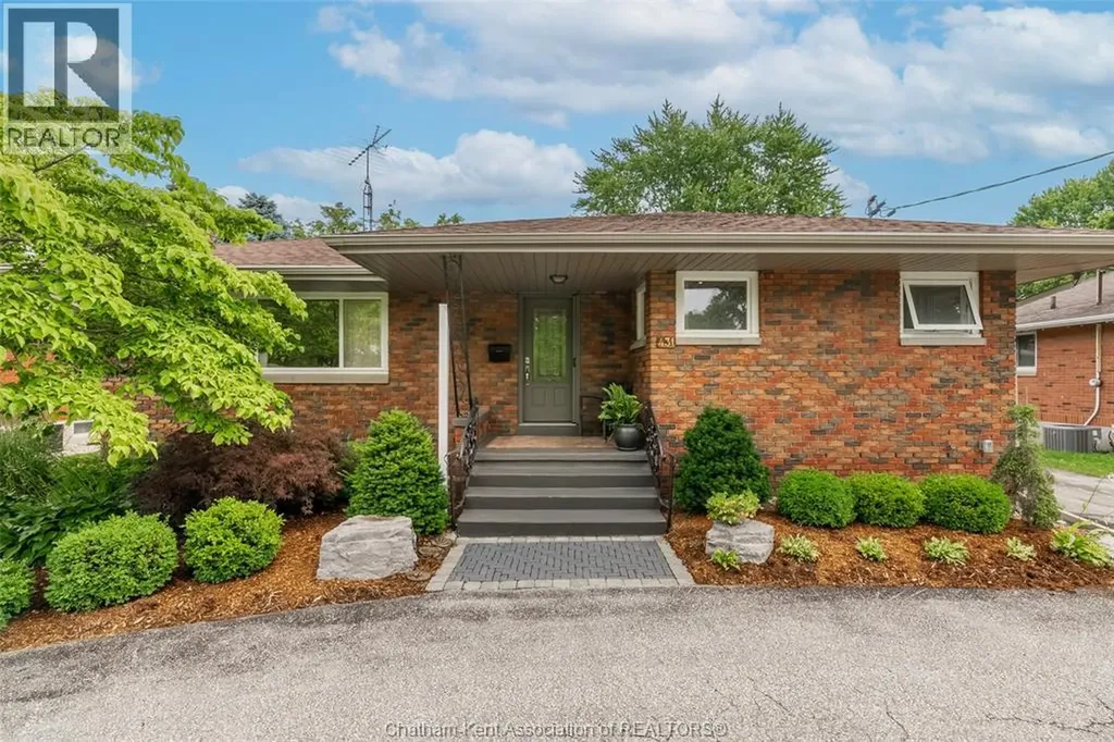 431 Victoria Avenue Chatham ON N7L 3B2