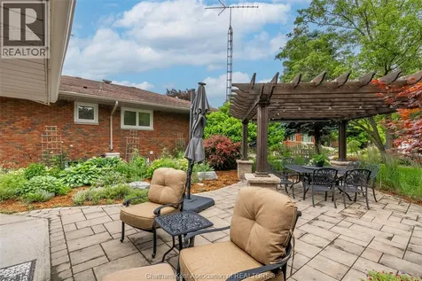 431 Victoria Avenue Chatham ON N7L 3B2