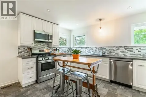 431 Victoria Avenue Chatham ON N7L 3B2
