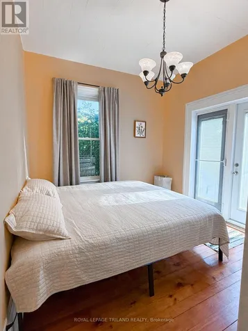 12 East Avenue St. Thomas ON N5R 3S8