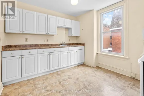 498 Gladstone Avenue Ottawa ON K1R 5N8