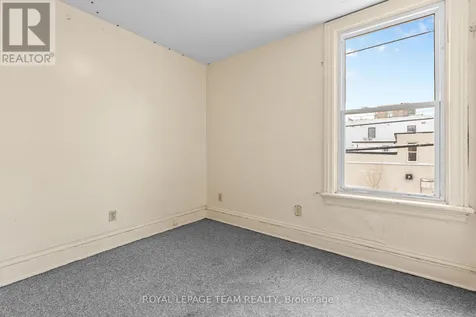 498 Gladstone Avenue Ottawa ON K1R 5N8
