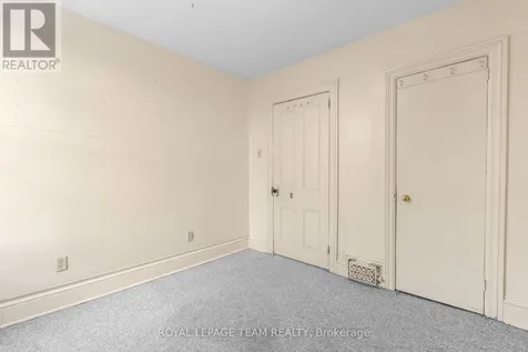 498 Gladstone Avenue Ottawa ON K1R 5N8