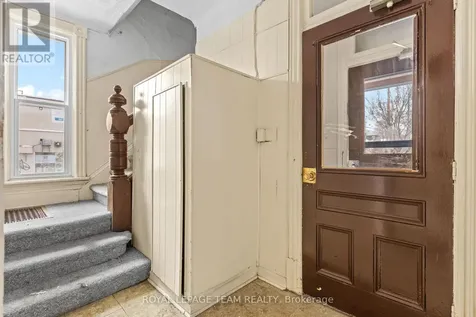 498 Gladstone Avenue Ottawa ON K1R 5N8