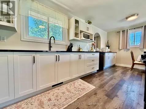 23 Doran Road Petawawa ON K8H 1P8