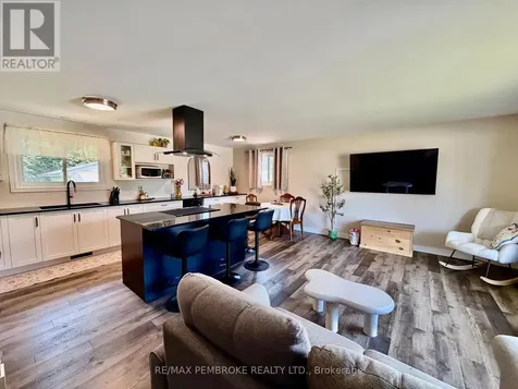23 Doran Road Petawawa ON K8H 1P8