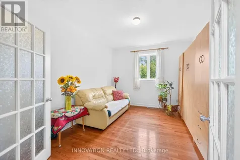 160 Hillman Marsh Way Ottawa ON K1T 0A8
