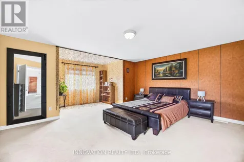 160 Hillman Marsh Way Ottawa ON K1T 0A8