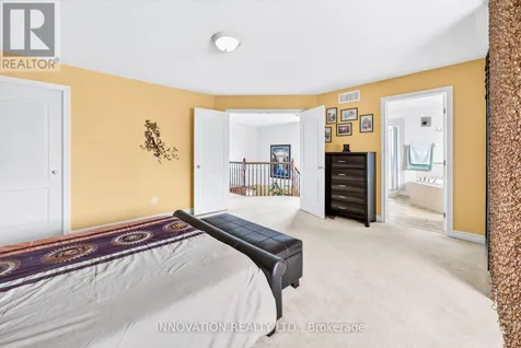 160 Hillman Marsh Way Ottawa ON K1T 0A8