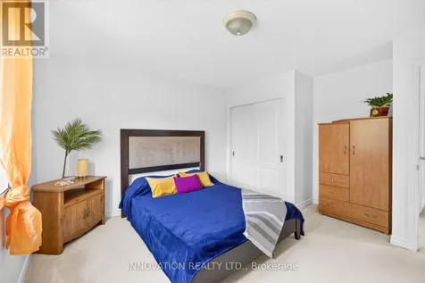 160 Hillman Marsh Way Ottawa ON K1T 0A8