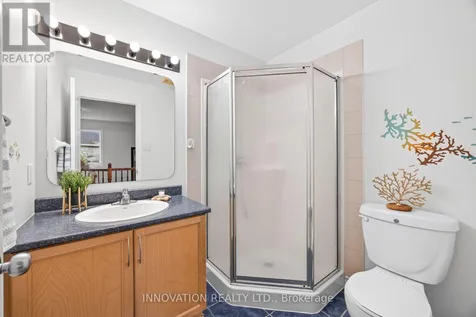 160 Hillman Marsh Way Ottawa ON K1T 0A8