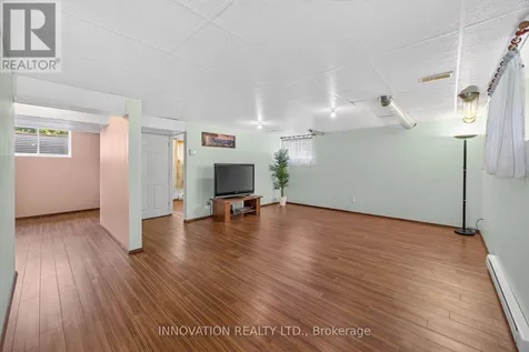 160 Hillman Marsh Way Ottawa ON K1T 0A8