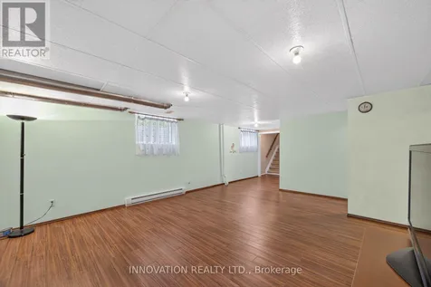 160 Hillman Marsh Way Ottawa ON K1T 0A8