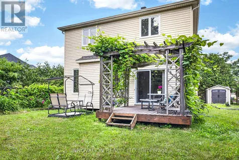 160 Hillman Marsh Way Ottawa ON K1T 0A8
