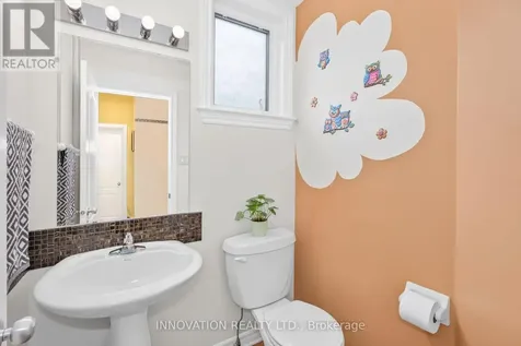 160 Hillman Marsh Way Ottawa ON K1T 0A8