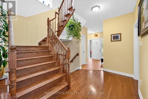 160 Hillman Marsh Way Ottawa ON K1T 0A8