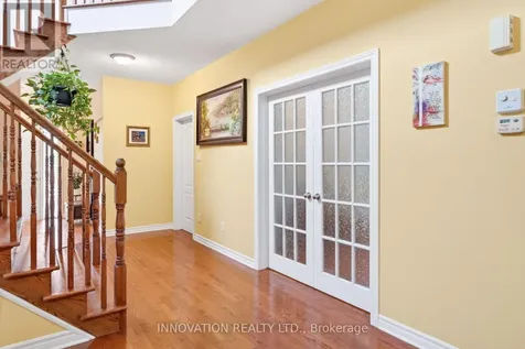 160 Hillman Marsh Way Ottawa ON K1T 0A8