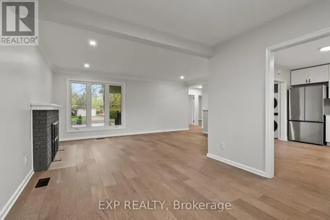 2393 Sheldon Avenue Ottawa ON K2C 1K4