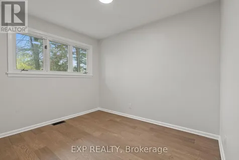 2393 Sheldon Avenue Ottawa ON K2C 1K4
