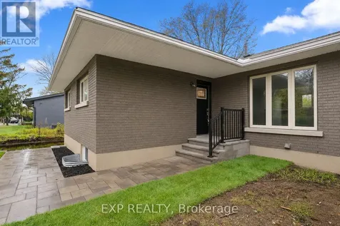 2393 Sheldon Avenue Ottawa ON K2C 1K4