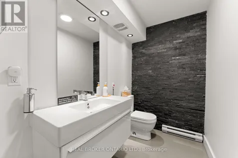 21 Camden Street Toronto (waterfront Communities) ON M5V 1V2