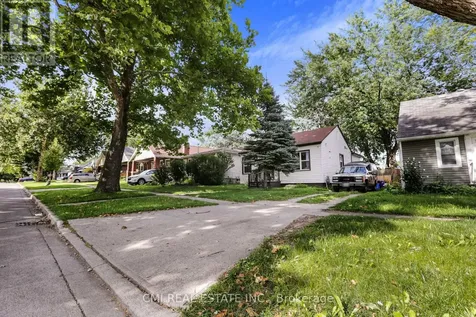 1226 Wigle Avenue Windsor ON N9C 3N1