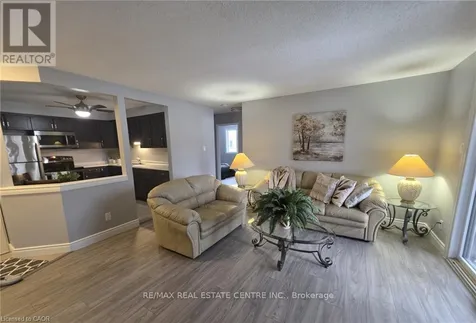 565 Greenfield Avenue Kitchener ON N2C 2P3