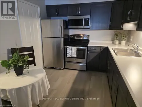 565 Greenfield Avenue Kitchener ON N2C 2P3
