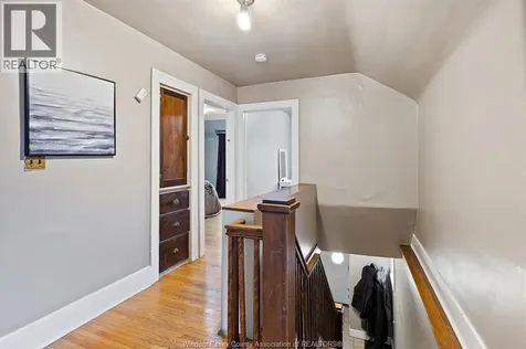 568 Askin Windsor ON N9B 2X4