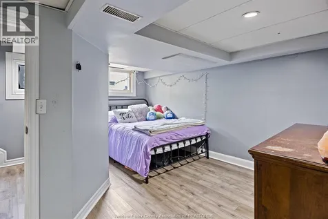 568 Askin Windsor ON N9B 2X4