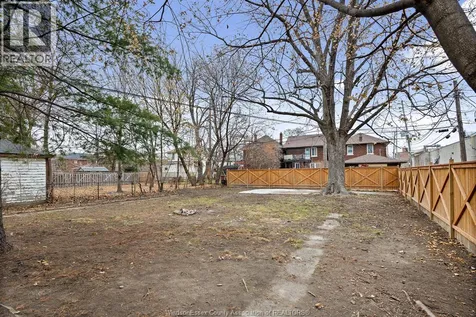 554 Askin Avenue Windsor ON N9B 2X4