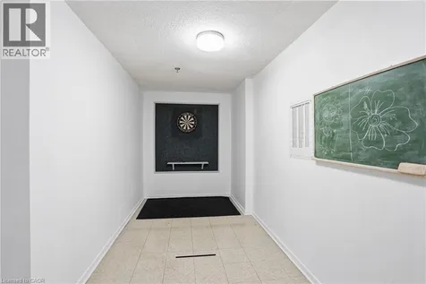 7 Gale Crescent St. Catharines ON L2M 7M8