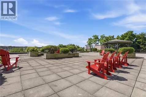 7 Gale Crescent St. Catharines ON L2M 7M8